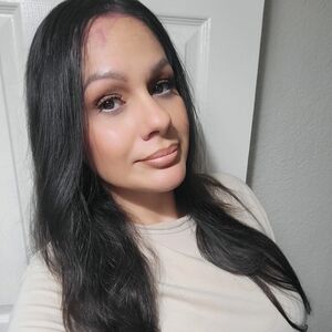 Meet your Posher, Sahira